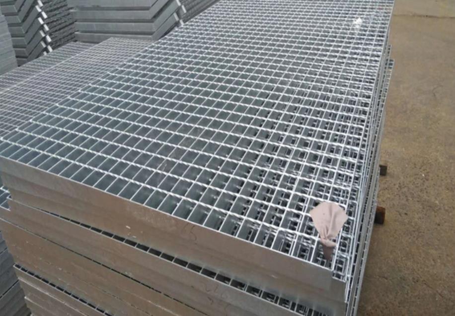 鍋爐廠平臺(tái)5mm厚鍍鋅鋼格柵 鍋爐廠平臺(tái)5mm厚鍍鋅鋼格柵